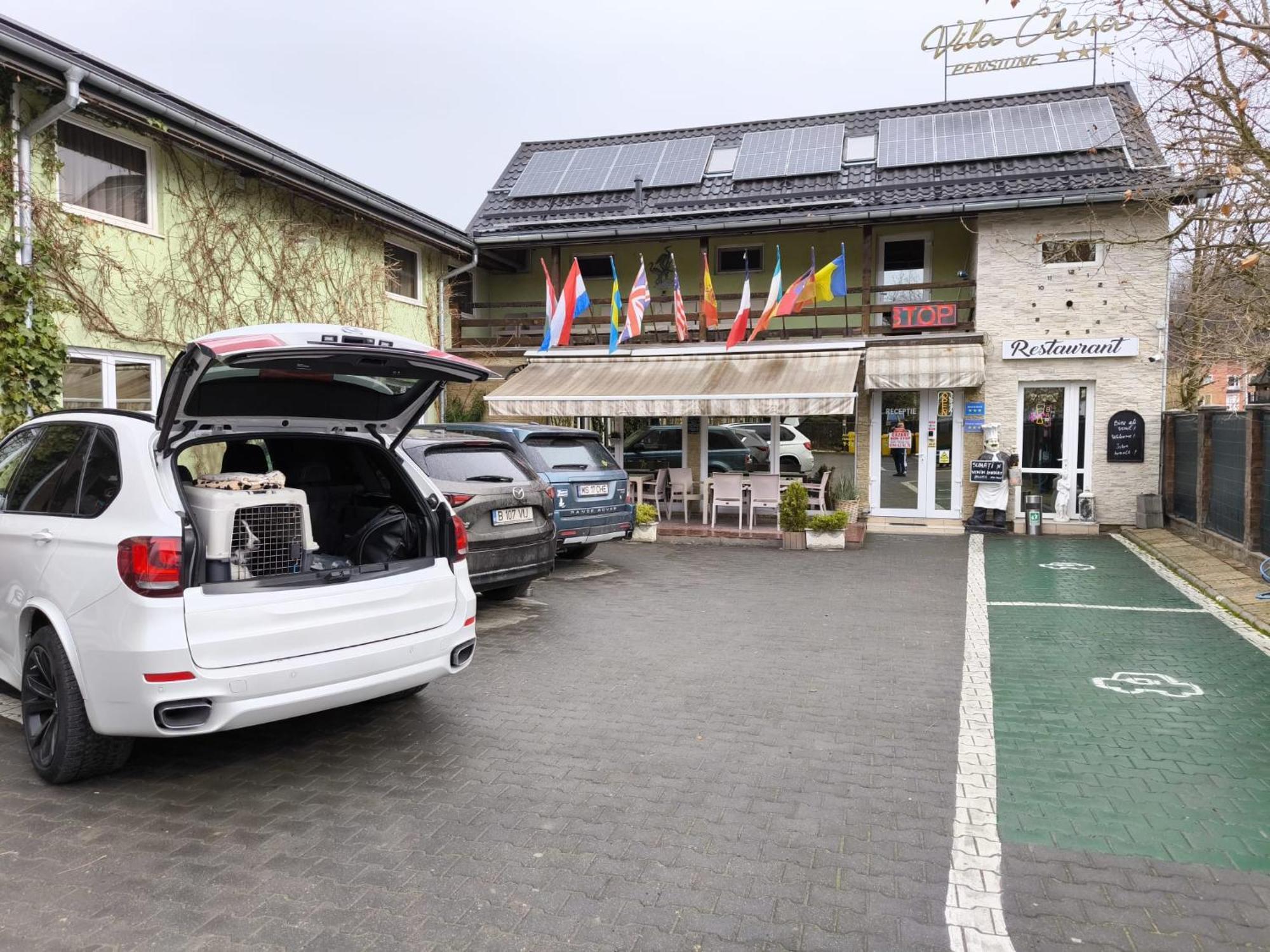 Vila Chesa Corunca Bagian luar foto